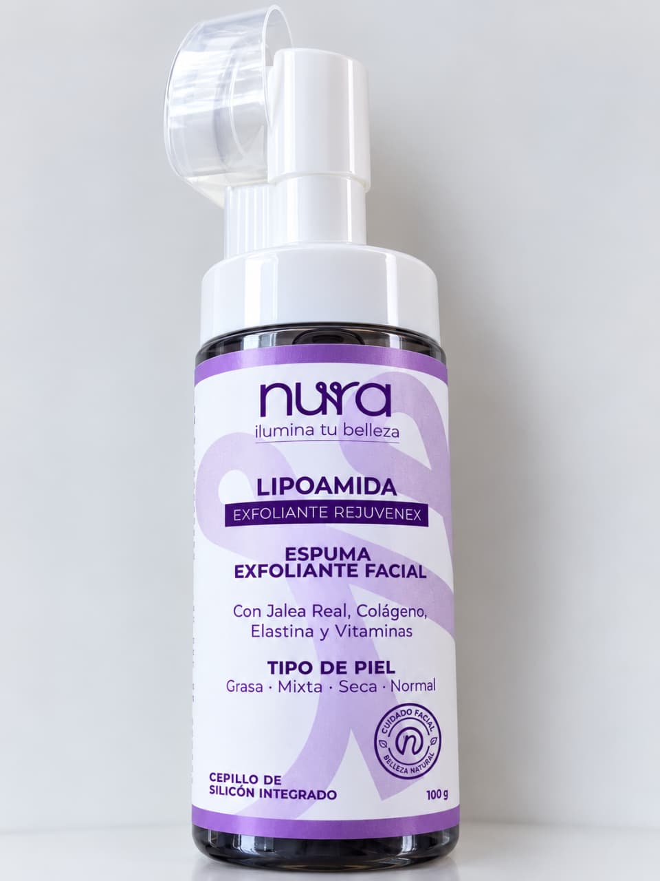 Espuma exfoliante facial Lipoamida RejuvenenX de NURA con cepillo de silicón